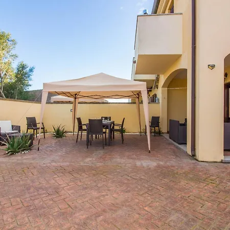 Guesthost - La Rosa Dei Venti Flats With Veranda Olbia