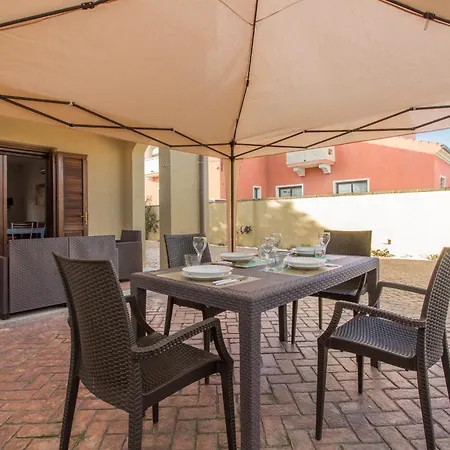 Guesthost - La Rosa Dei Venti Flats With Veranda Olbia