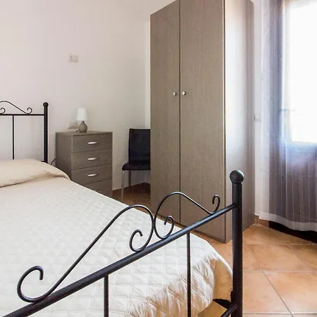 Guesthost - La Rosa Dei Venti Flats With Veranda * Olbia