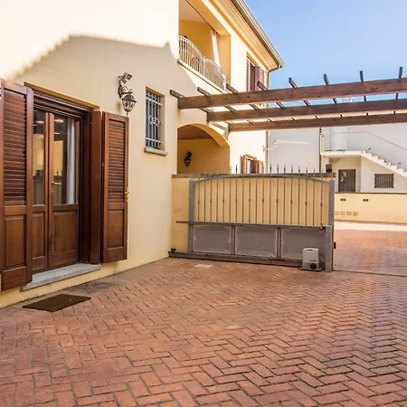 Guesthost - La Rosa Dei Venti Flats With Veranda Appartement *