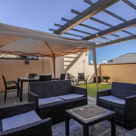 Guesthost - La Rosa Dei Venti Flats With Veranda Appartement *