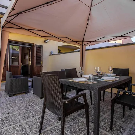 Guesthost - La Rosa Dei Venti Flats With Veranda Appartement *
