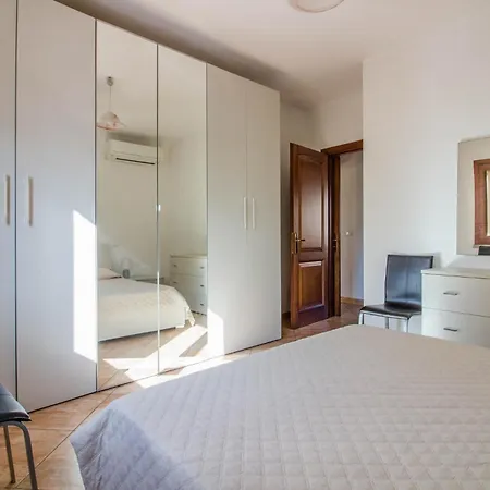 Guesthost - La Rosa Dei Venti Flats With Veranda Appartement *